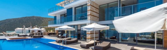 Why is a Villa Holiday Advantageous?
