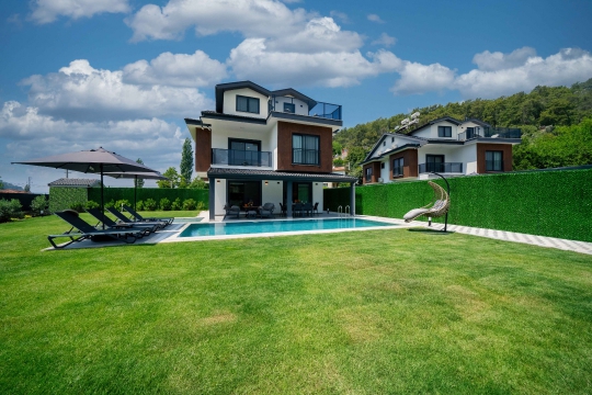 Villa Egem Limon